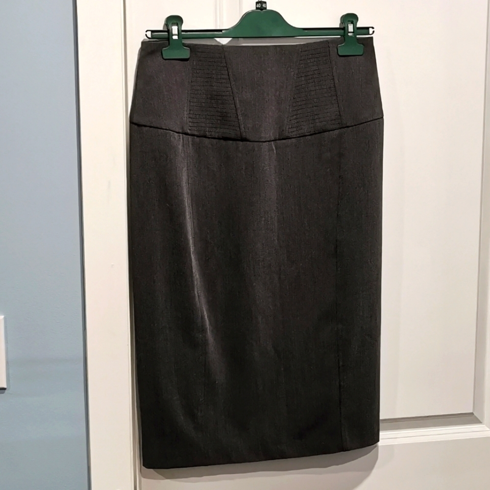 3/15 SALE Victoria's Secret Gray Pencil Skirt EUC
